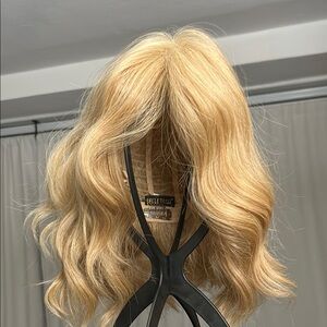 Belle Tress Voluminous Wavy Wig